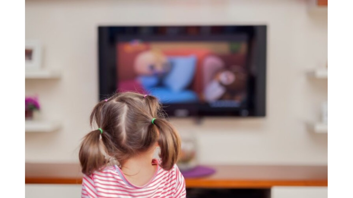 子どもの英語教育にテレビ番組は効果あり？おすすめ番組8選もご紹介